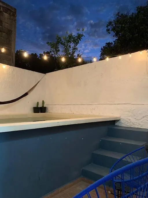 Casita Azul Colonial En El Centro De Merida. Casa de Férias