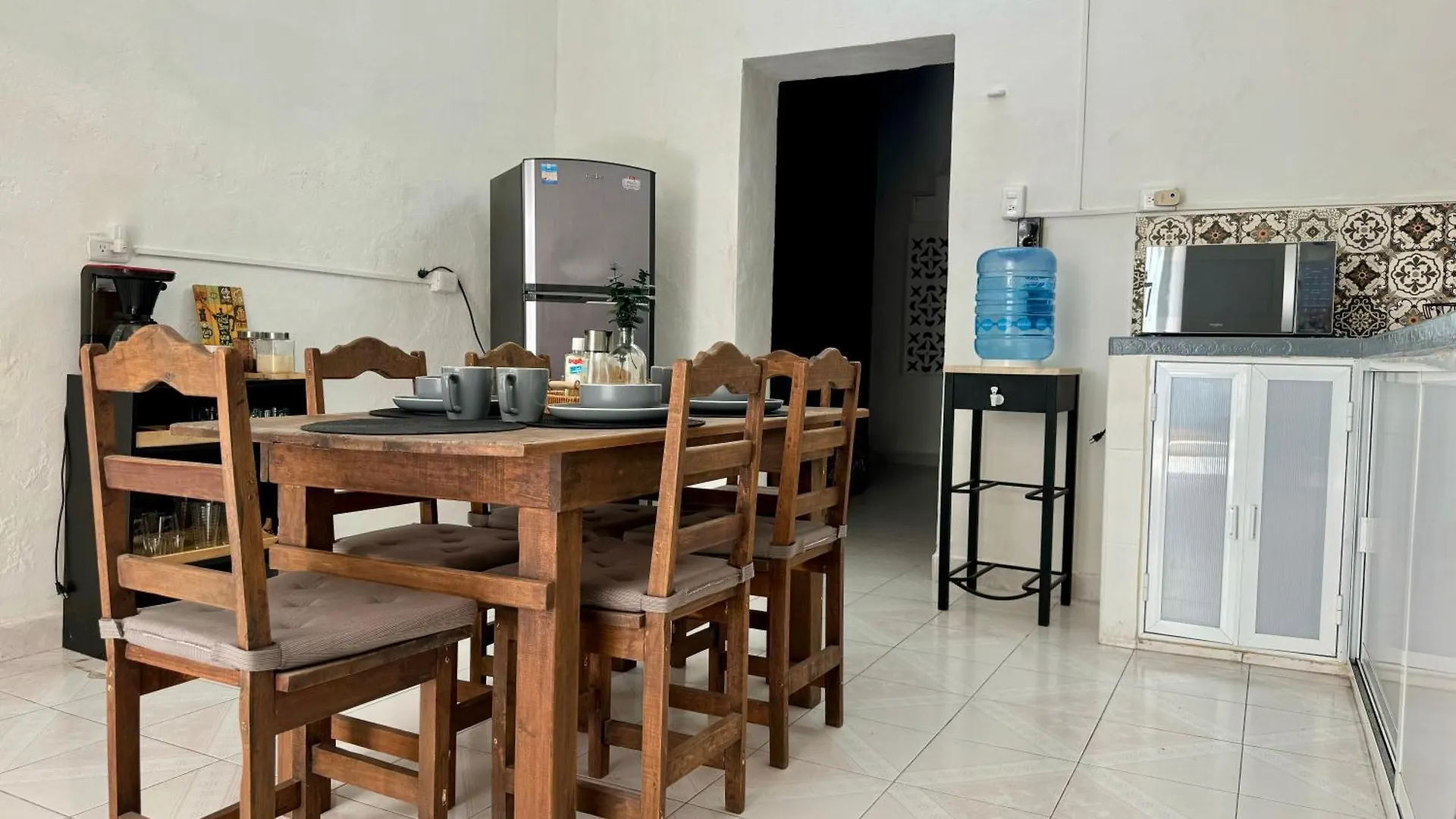 Casita Azul Colonial En El Centro De Merida. México